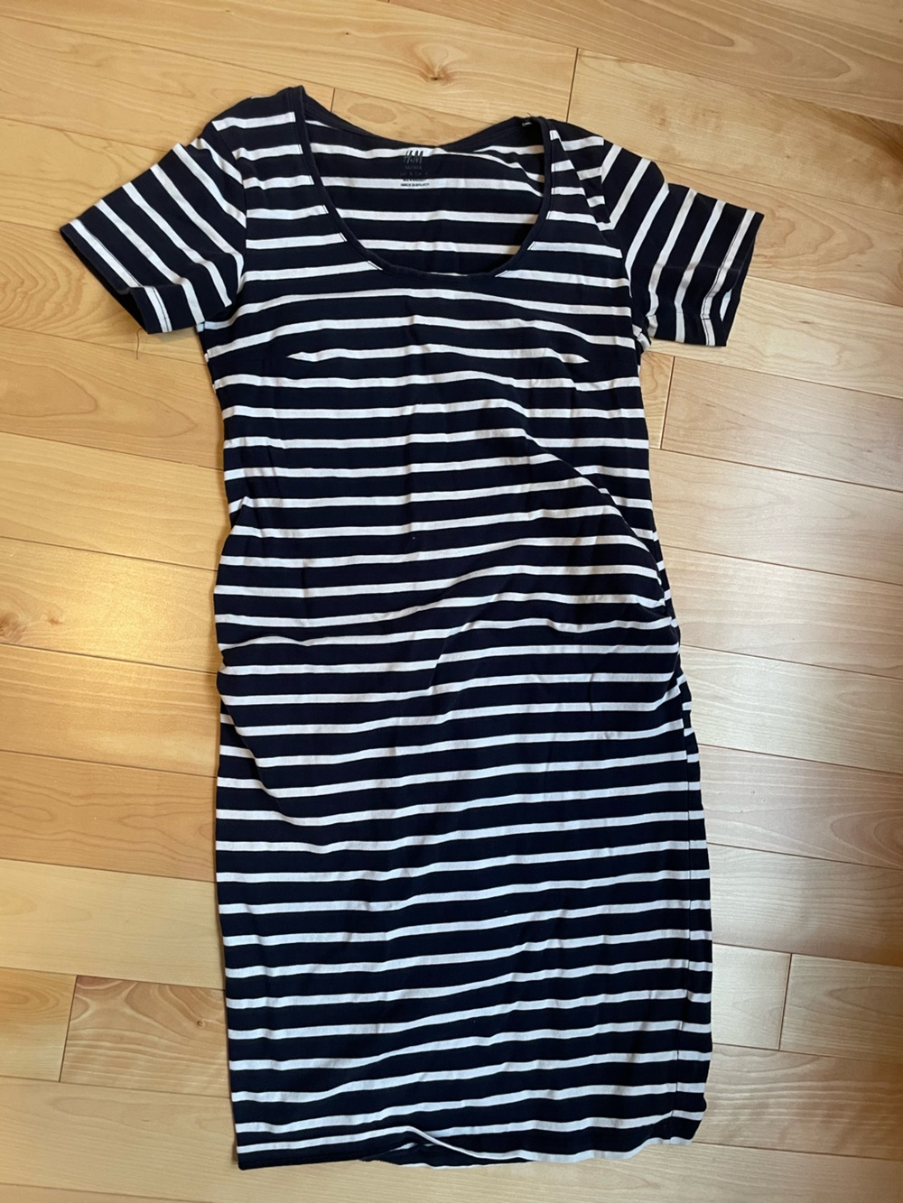 H&M Mama Classic Navy & White Striped Women’s Pregnancy Dress
